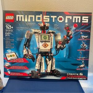 LEGO Mindstorms EV3 Robotics Set - Red and Blue